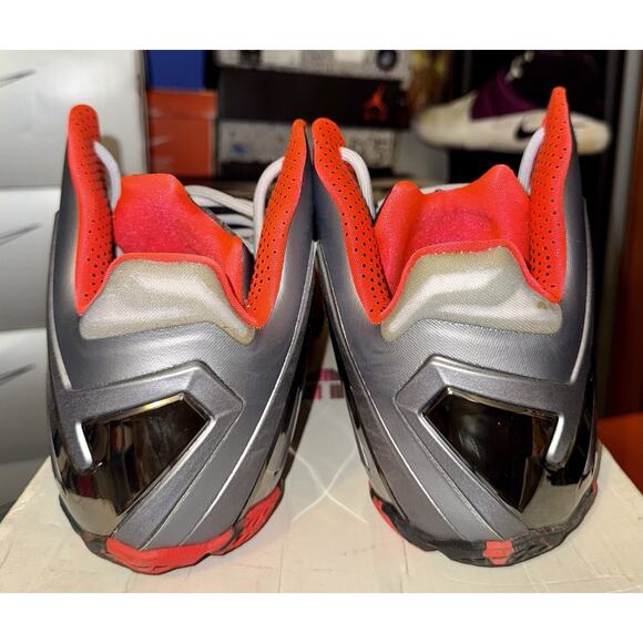 Nike LeBron 11 Elite Team Men’s 10.5 main image 8